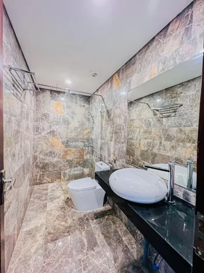 Hanoi Apartment Lac Long Quan – Foto’s 10