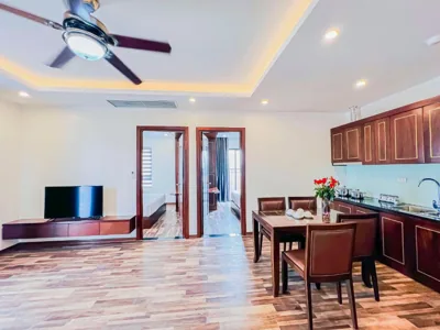 Hanoi Apartment Lac Long Quan – Foto’s 15